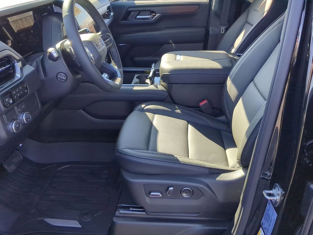 2026 GMC Yukon XL Denali - Photo 19