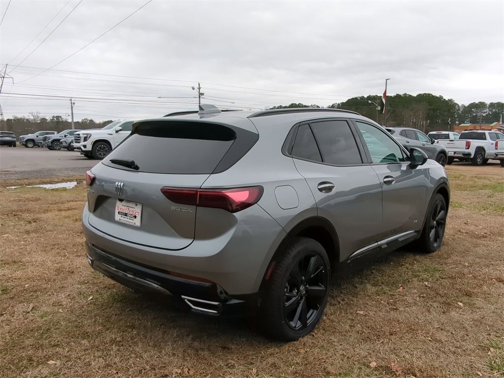 2025 Buick Envision Sport Touring photo 2