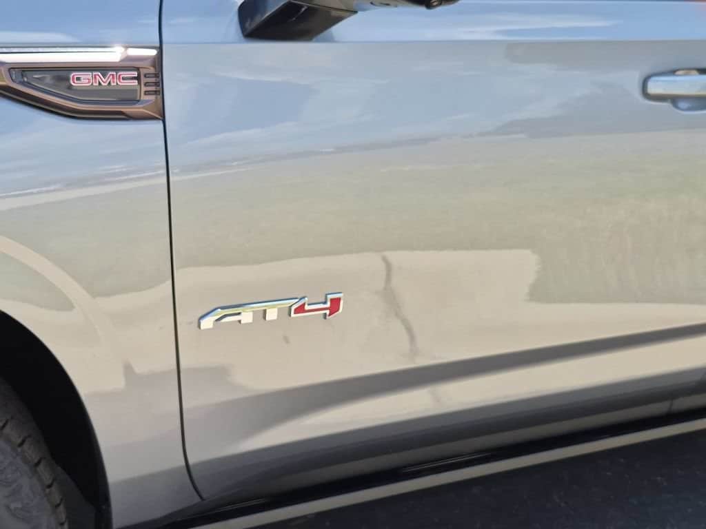 2026 GMC Yukon XL AT4 Ultimate - Photo 32