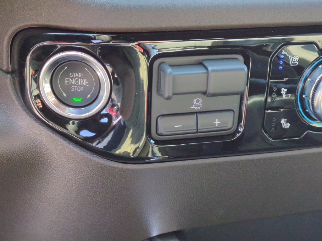 2026 GMC Sierra 1500 SLT - Photo 16
