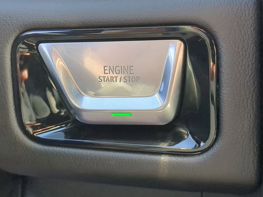 2026 GMC Yukon XL Denali - Photo 16