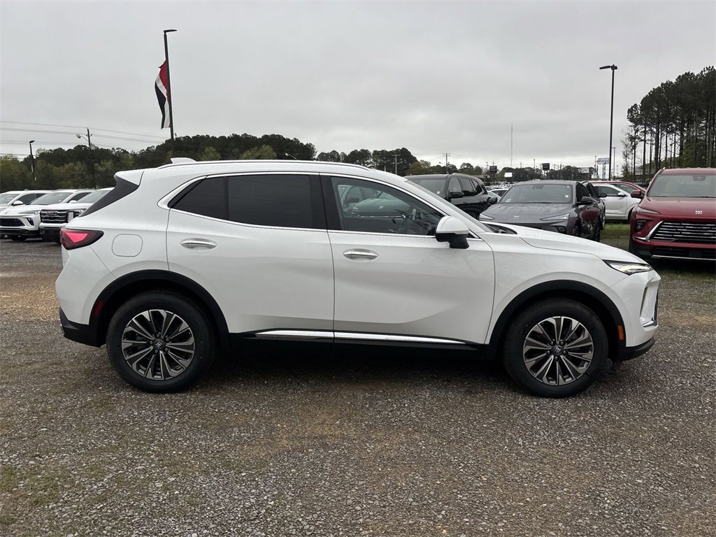 2025 Buick Envision Preferred photo 2
