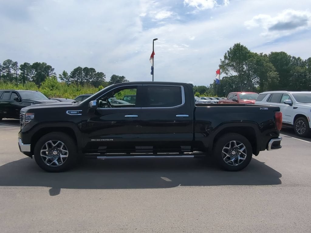 2026 GMC Sierra 1500 SLT - Photo 6