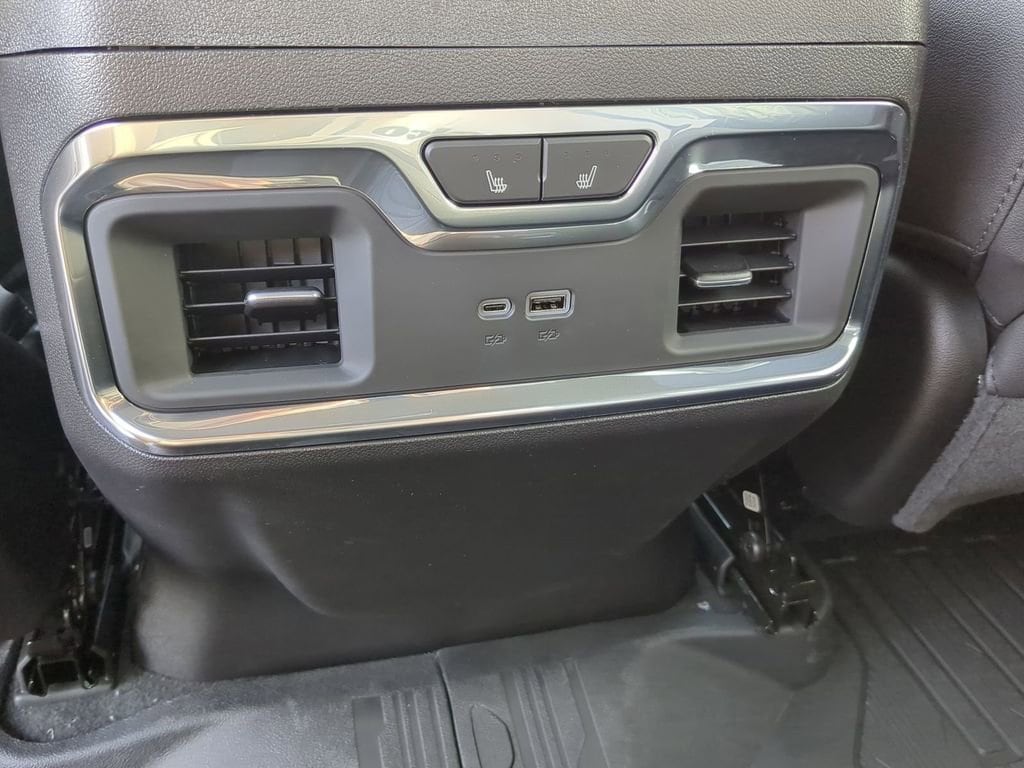 2026 GMC Sierra 1500 SLT - Photo 21