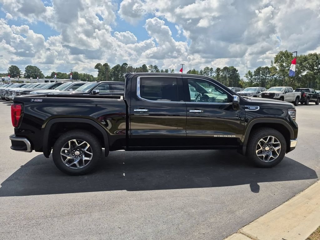 New 2026 GMC Sierra 1500 SLT Truck — photo 2 of 4