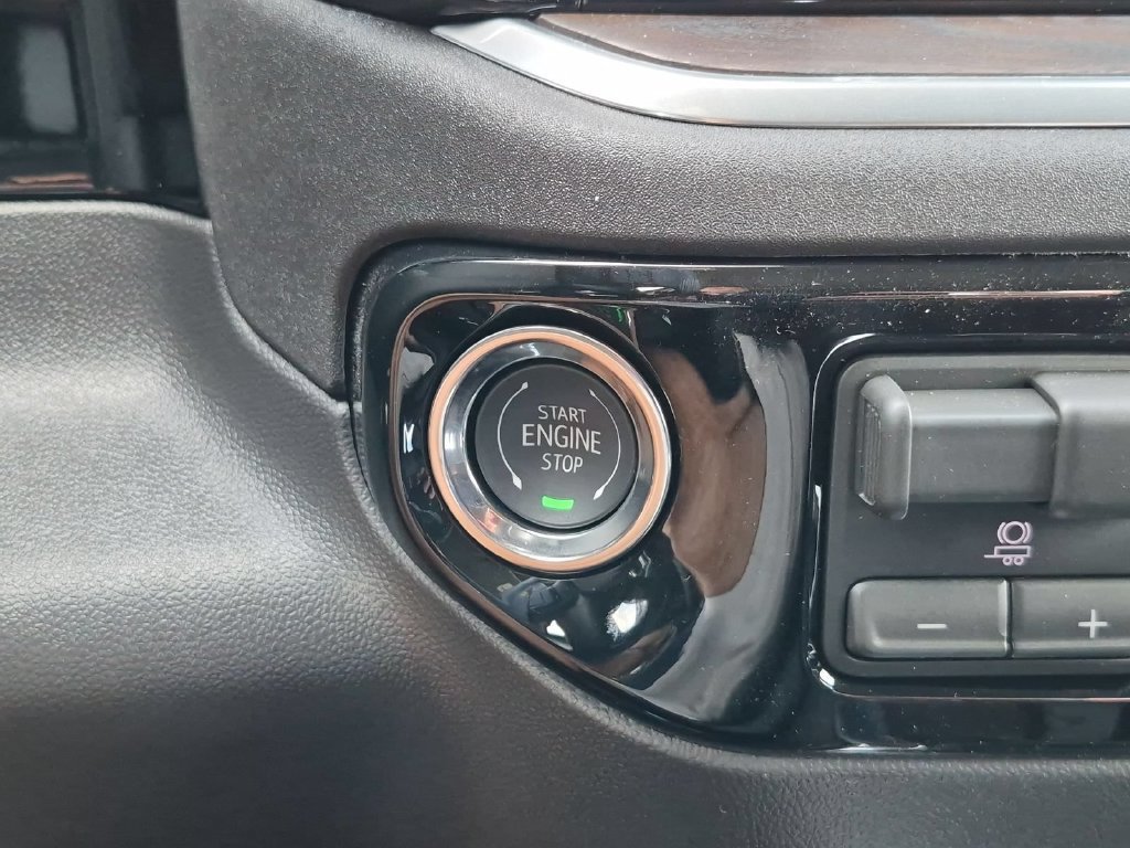 2026 GMC Sierra 1500 SLT - Photo 16