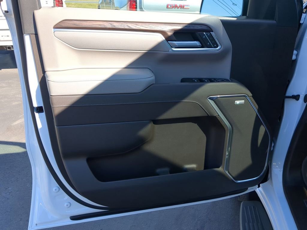 2026 GMC Sierra 1500 SLT - Photo 22
