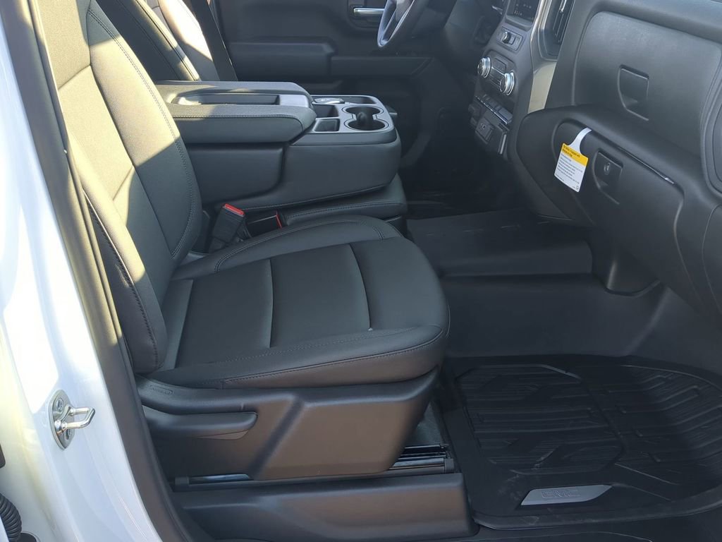 2026 GMC Sierra 3500 Chassis Cab Pro - Photo 24