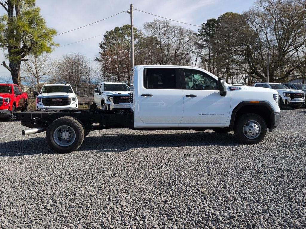 New 2026 GMC Sierra 3500 HD Chassis Cab Pro Truck