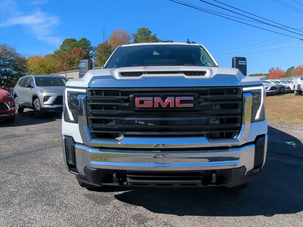 2026 GMC Sierra 3500 Chassis Cab Pro - Photo 8