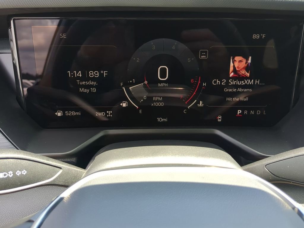 2026 GMC Acadia AT4 - Photo 10