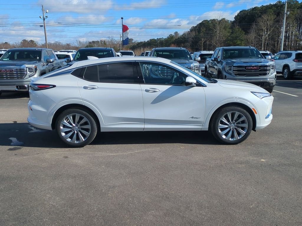 New 2026 Buick Envista Avenir SUV