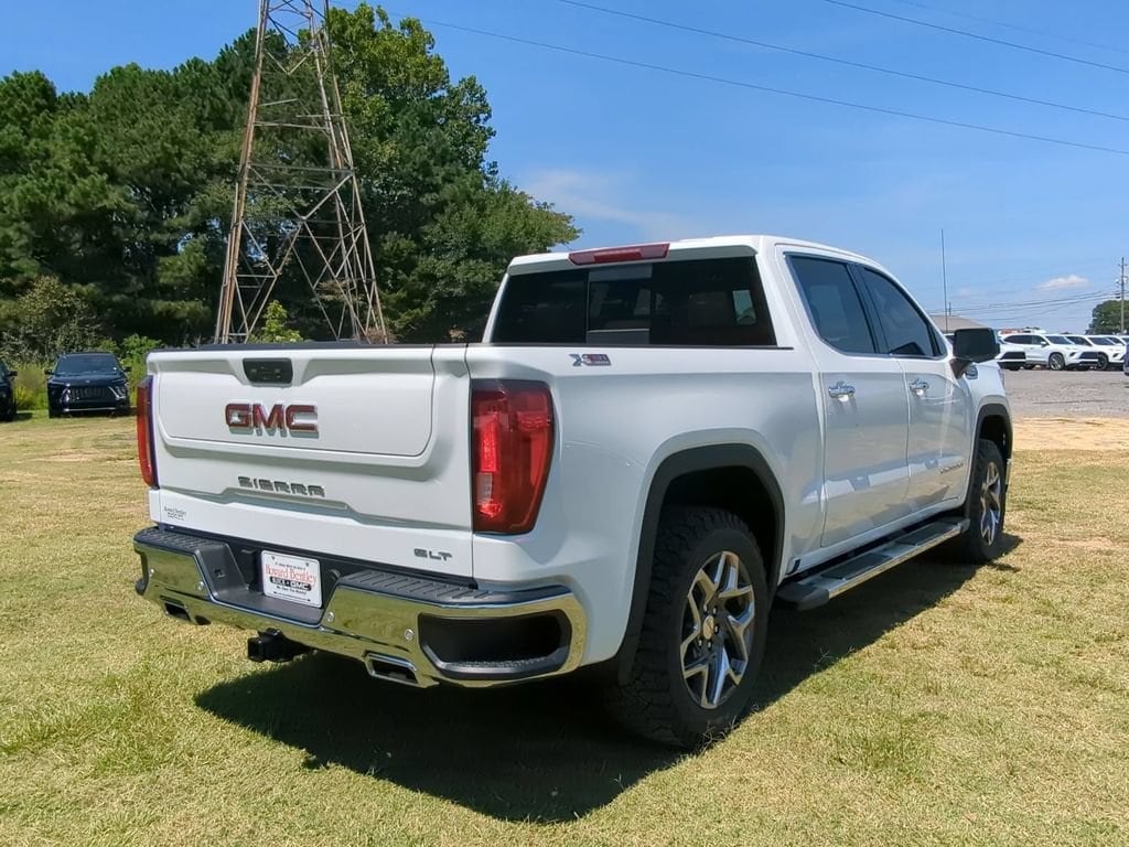 New 2026 GMC Sierra 1500 SLT Truck — photo 3 of 4