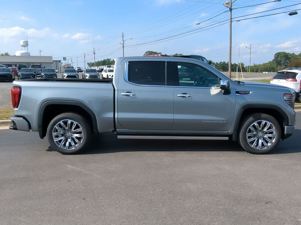 2026 GMC Sierra 1500 Denali - Photo 2