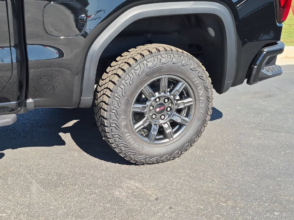 2026 GMC Sierra 1500 AT4X - Photo 32