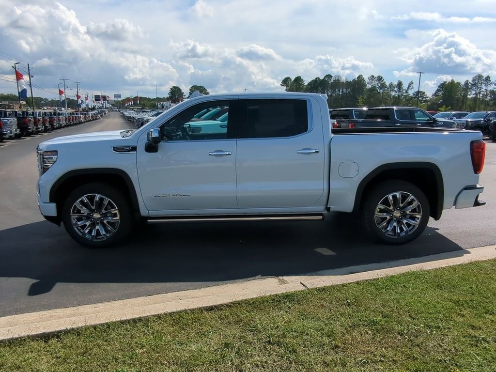 2026 GMC Sierra 1500 Denali - Photo 6