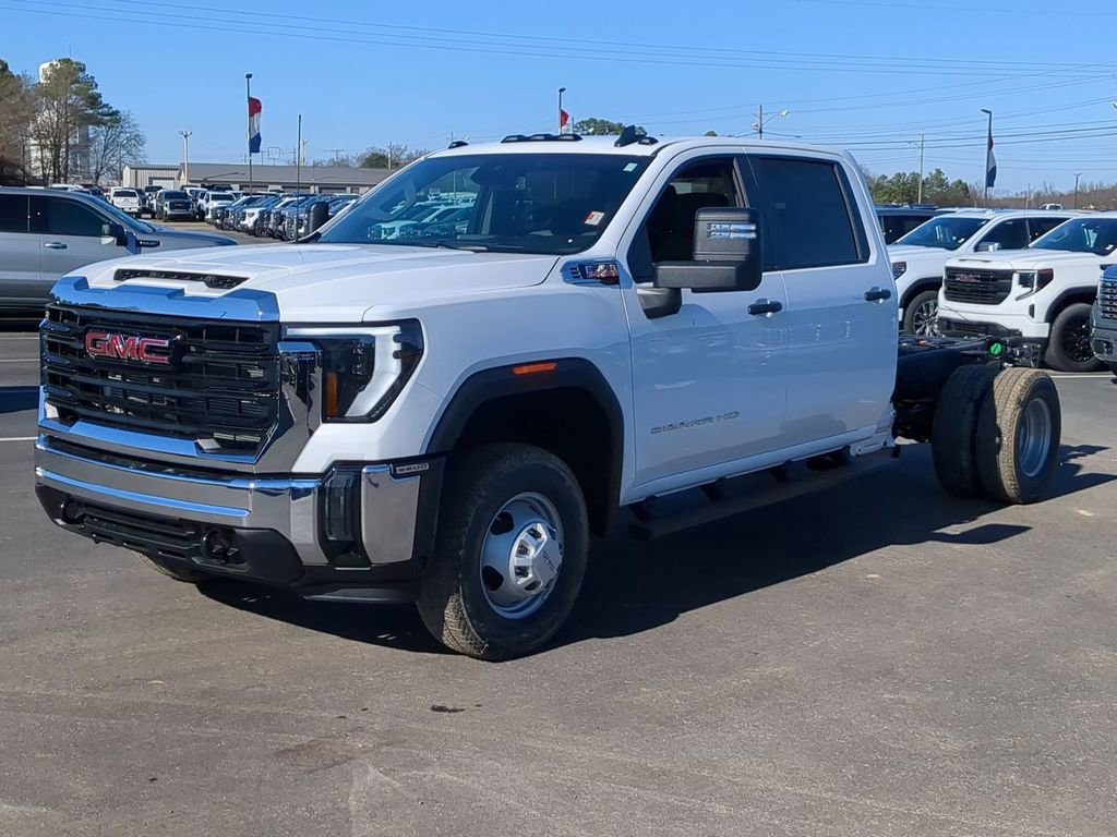 2026 GMC Sierra 3500 Chassis Cab Pro - Photo 7