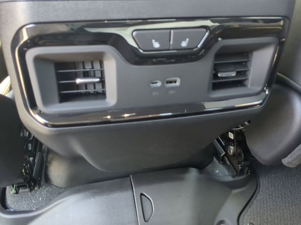 2026 GMC Sierra 1500 AT4 - Photo 21