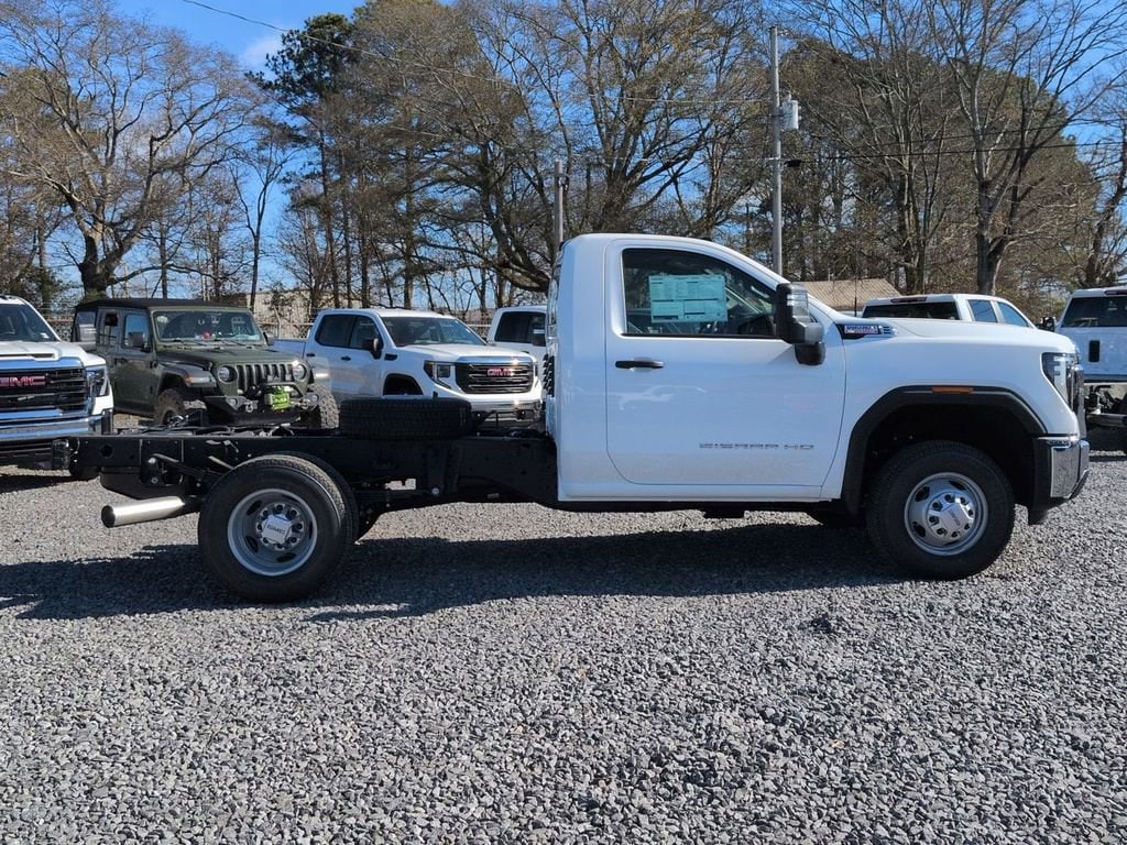 New 2026 GMC Sierra 3500 HD Chassis Cab Pro Truck