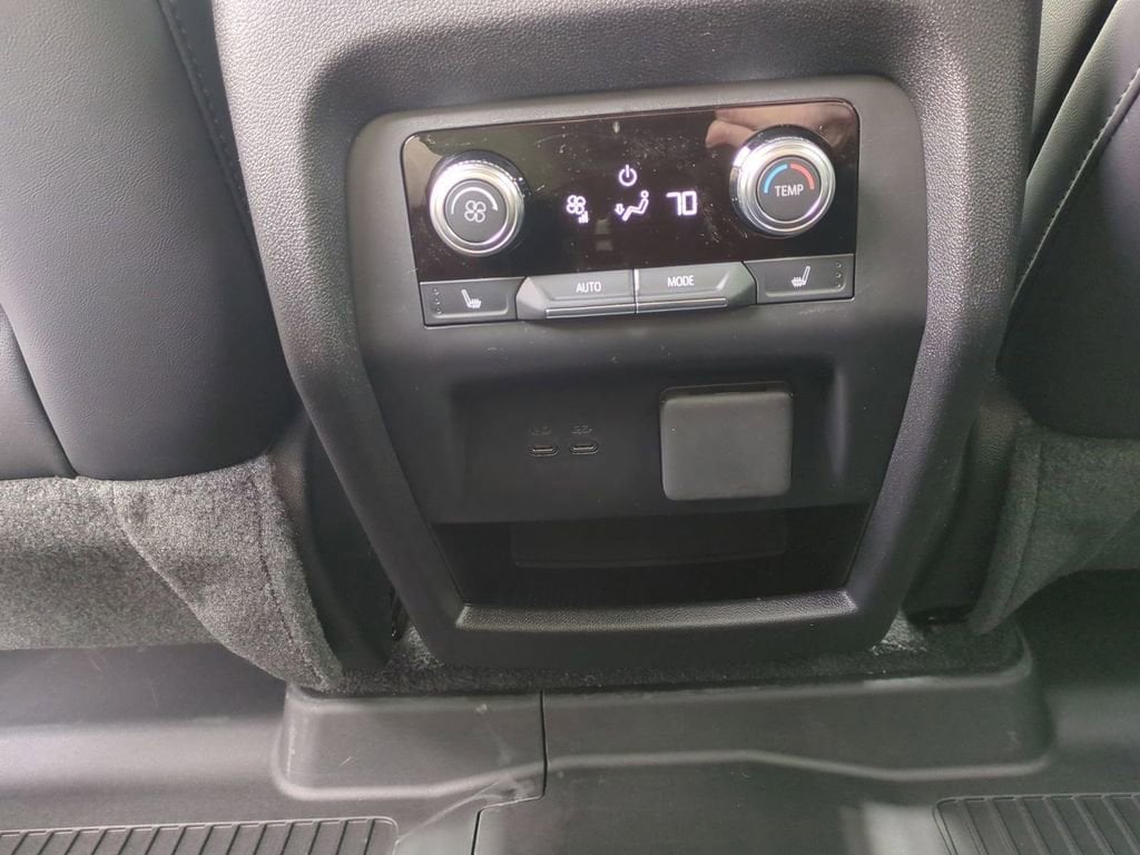 2026 GMC Acadia Elevation - Photo 20