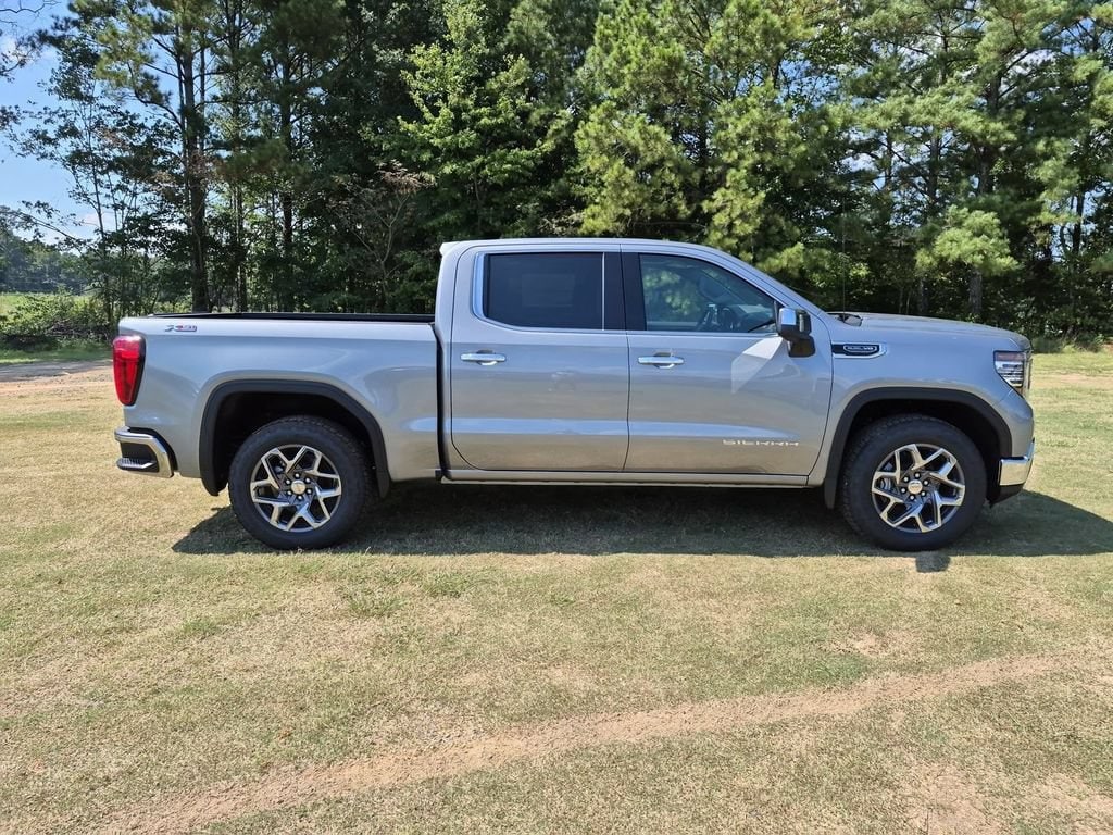 New 2026 GMC Sierra 1500 SLT Truck — photo 2 of 4