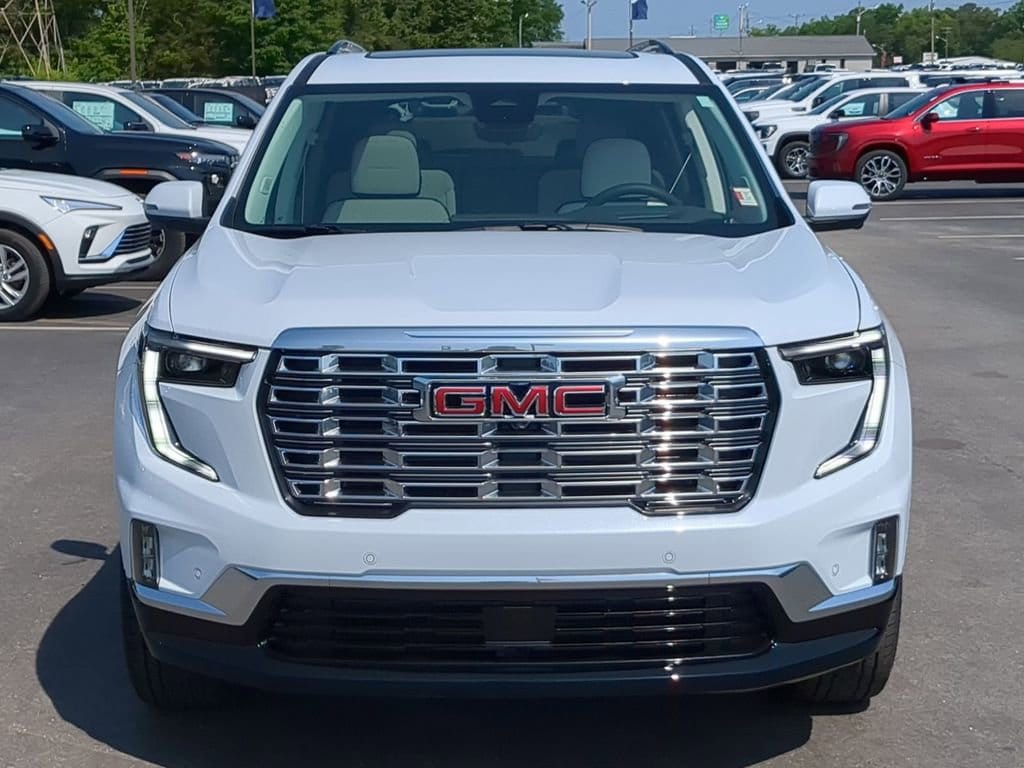 2026 GMC Acadia Denali - Photo 8