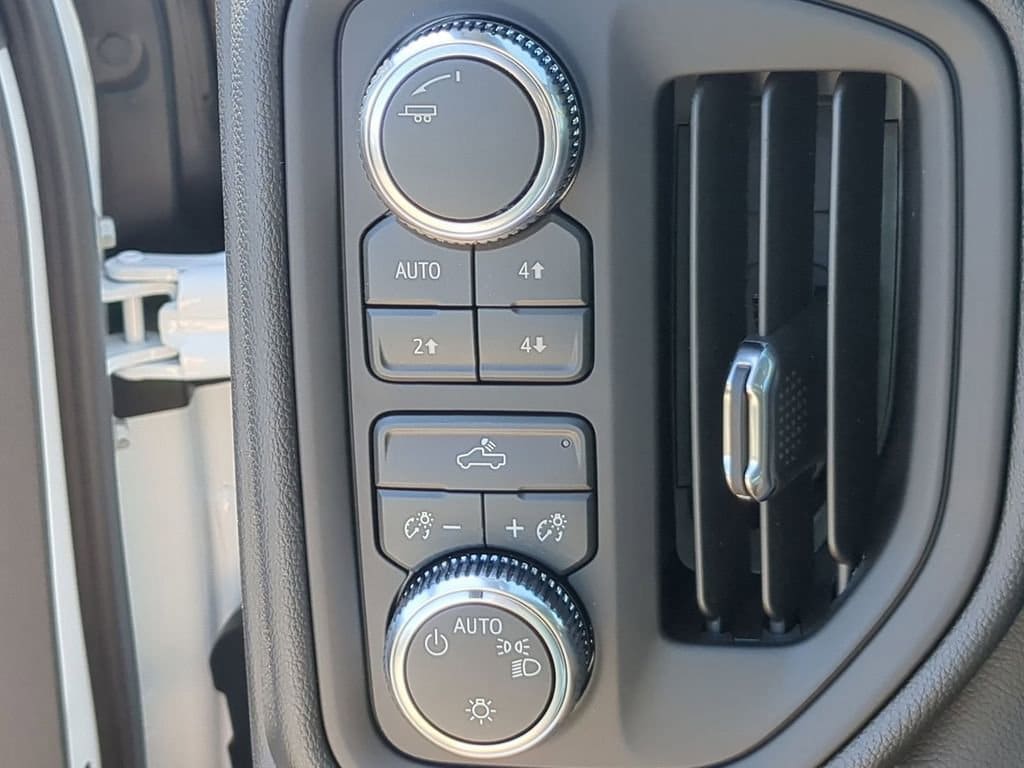 2026 GMC Sierra 1500 Pro - Photo 16