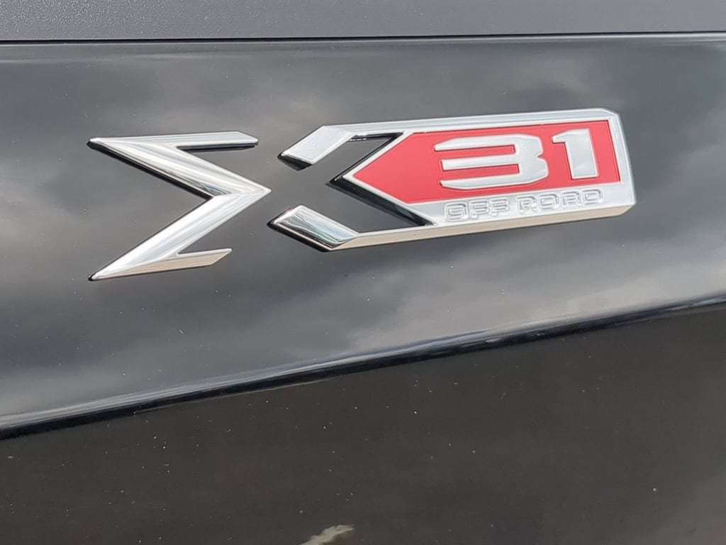 2026 GMC Sierra 1500 SLT - Photo 31
