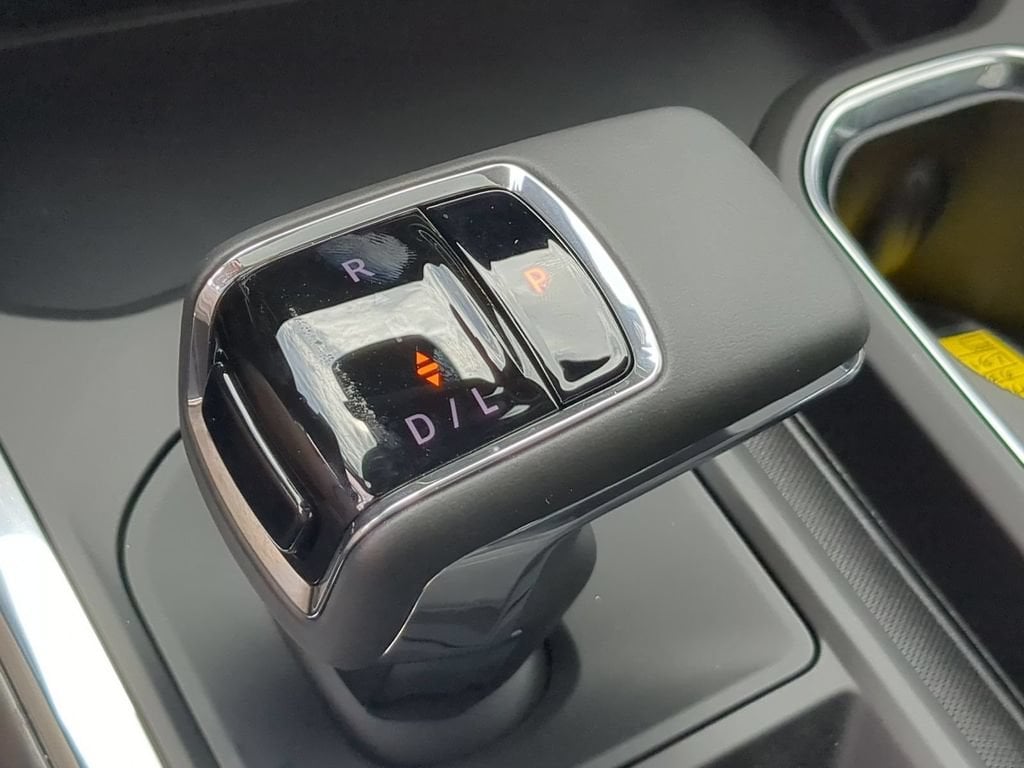 2026 GMC Sierra 1500 SLT - Photo 15