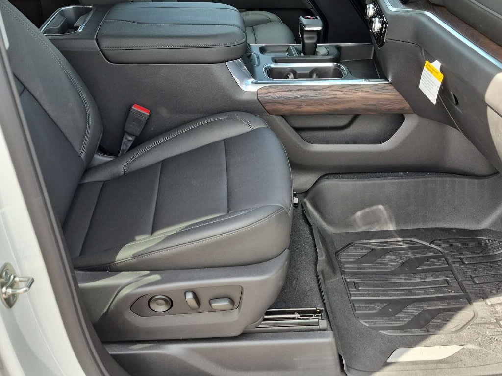 2026 GMC Sierra 1500 SLT - Photo 27