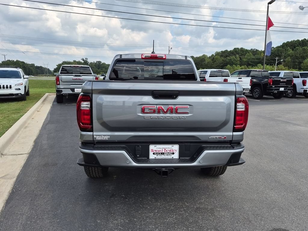 New 2026 GMC Canyon AT4 Truck — photo 4 of 4
