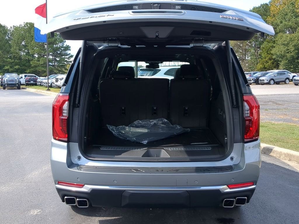 2026 GMC Yukon XL Denali - Photo 26