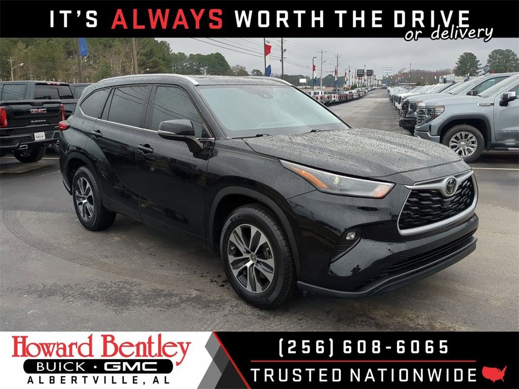 2022 Toyota Highlander XLE's photo