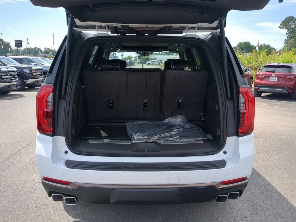 2026 GMC Yukon AT4 Ultimate - Photo 26