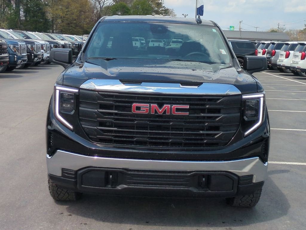2026 GMC Sierra 1500 Pro - Photo 8