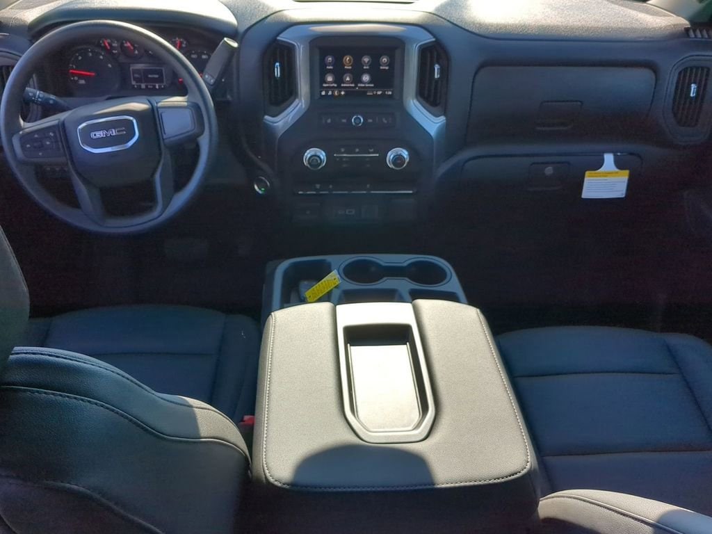 2026 GMC Sierra 3500 Chassis Cab Pro - Photo 17