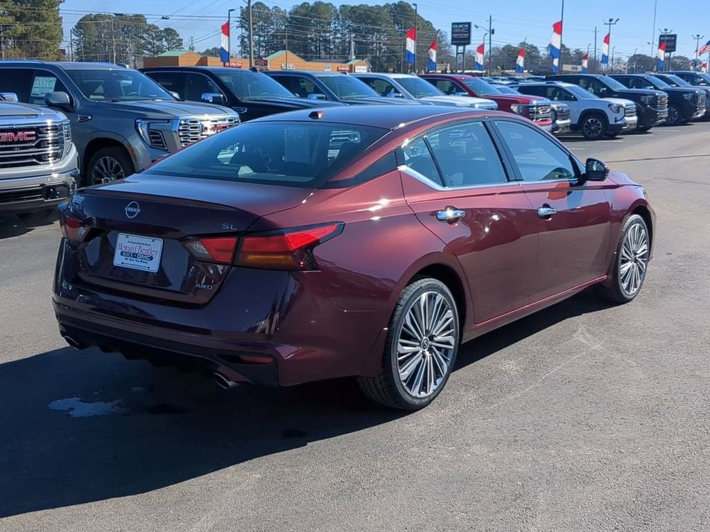 Used 2025 Nissan Altima SL