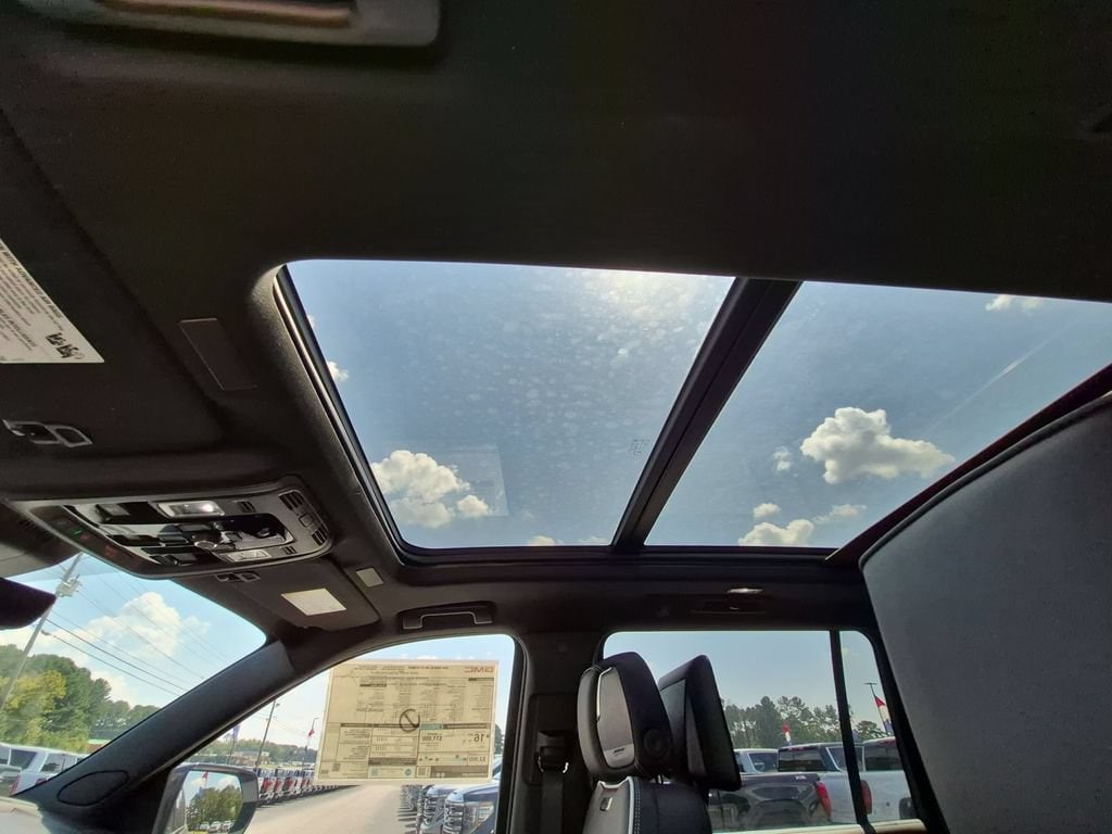 2026 GMC Yukon XL AT4 Ultimate - Photo 18