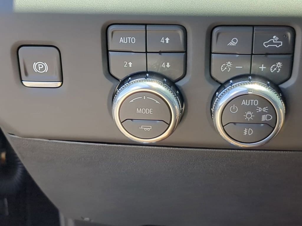 2026 GMC Sierra 2500HD AT4 - Photo 17