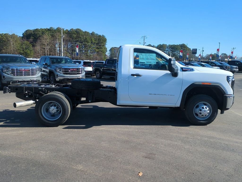 New 2026 GMC Sierra 3500 HD Chassis Cab Pro Truck
