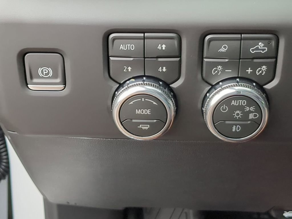 2026 GMC Sierra 2500HD Denali Ultimate - Photo 17