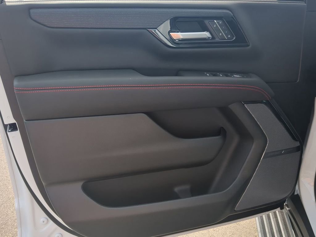 2026 GMC Yukon AT4 Ultimate - Photo 22