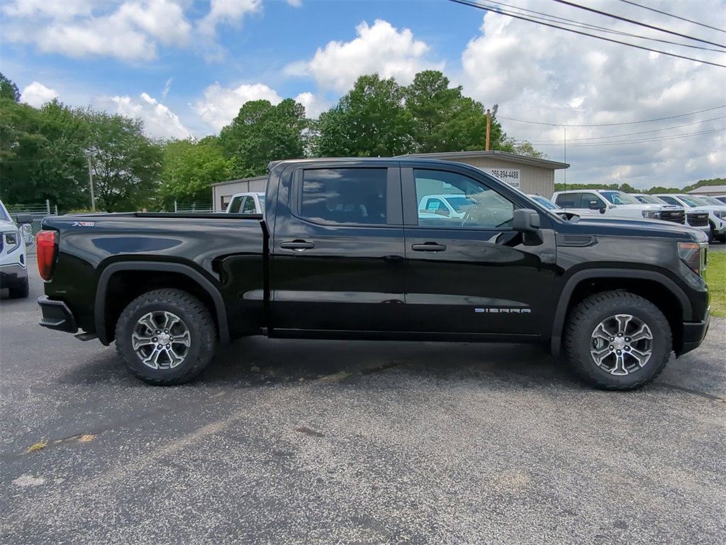 2025 Gmc Sierra Base photo 2