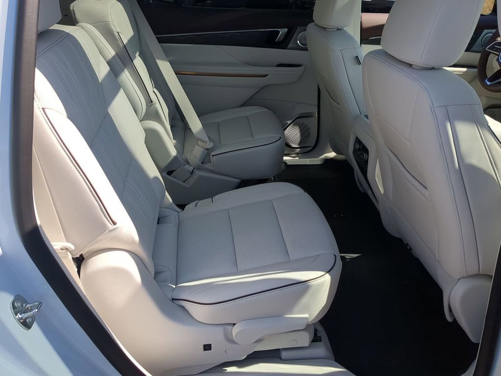 2026 Buick Enclave Avenir - Photo 27
