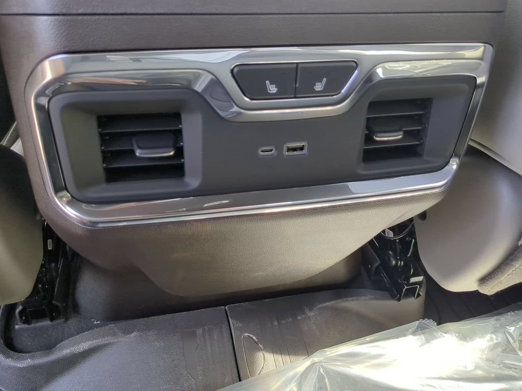 2026 GMC Sierra 1500 SLT - Photo 21