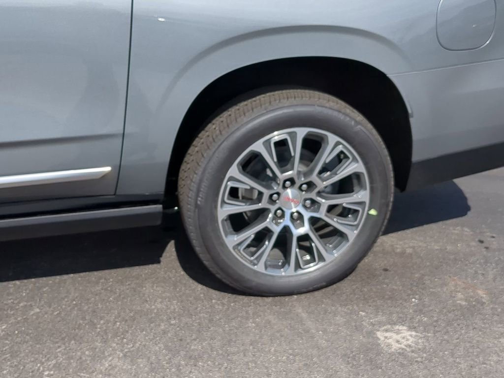 2026 GMC Yukon XL Denali - Photo 33