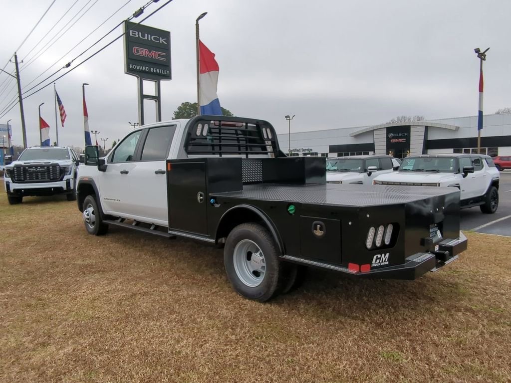 2026 GMC Sierra 3500HD Pro - Photo 5