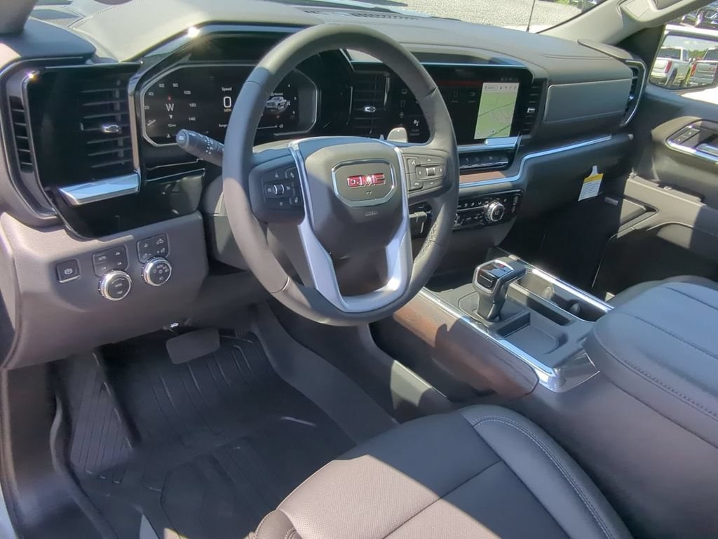 2026 GMC Sierra 1500 SLT - Photo 9