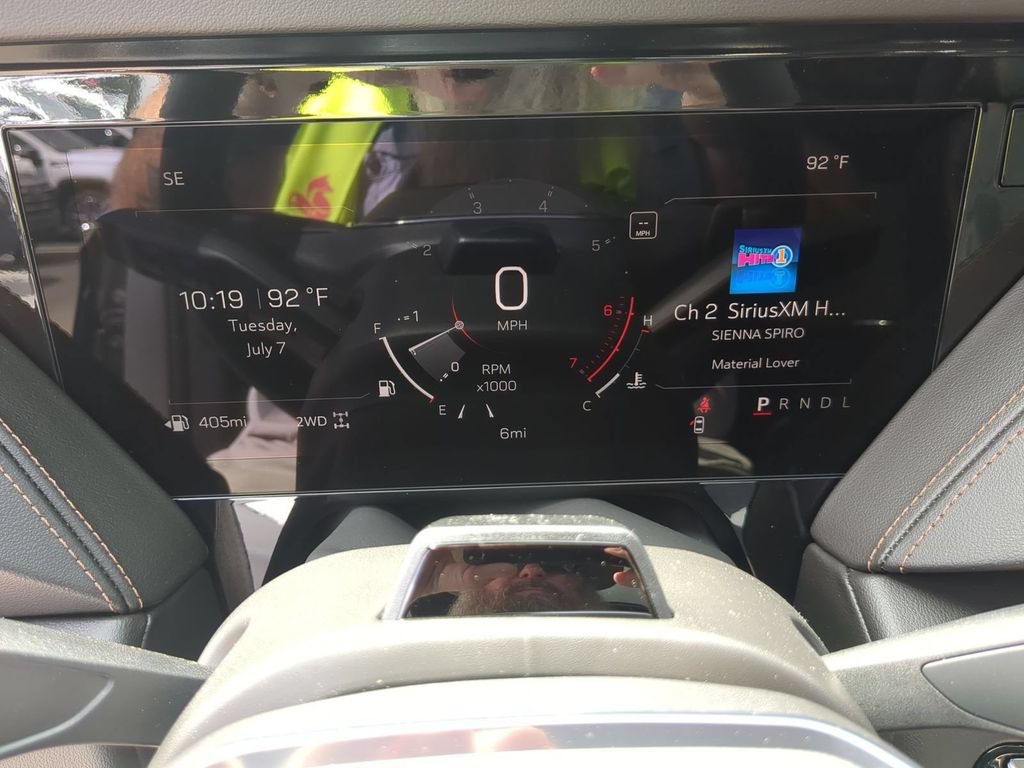 2026 GMC Yukon XL AT4 - Photo 10