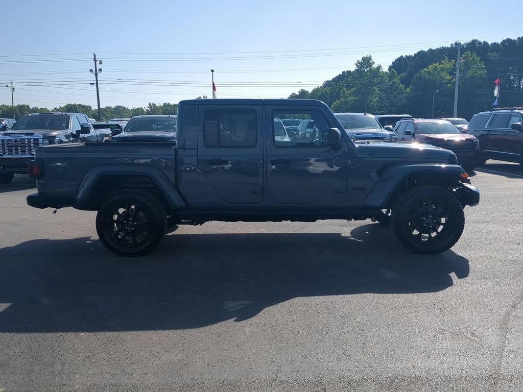 Used 2025 Jeep Gladiator Nighthawk Truck